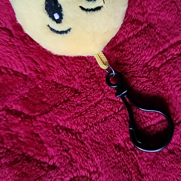 WINK Emoji Keychain - Picture 3 of 3